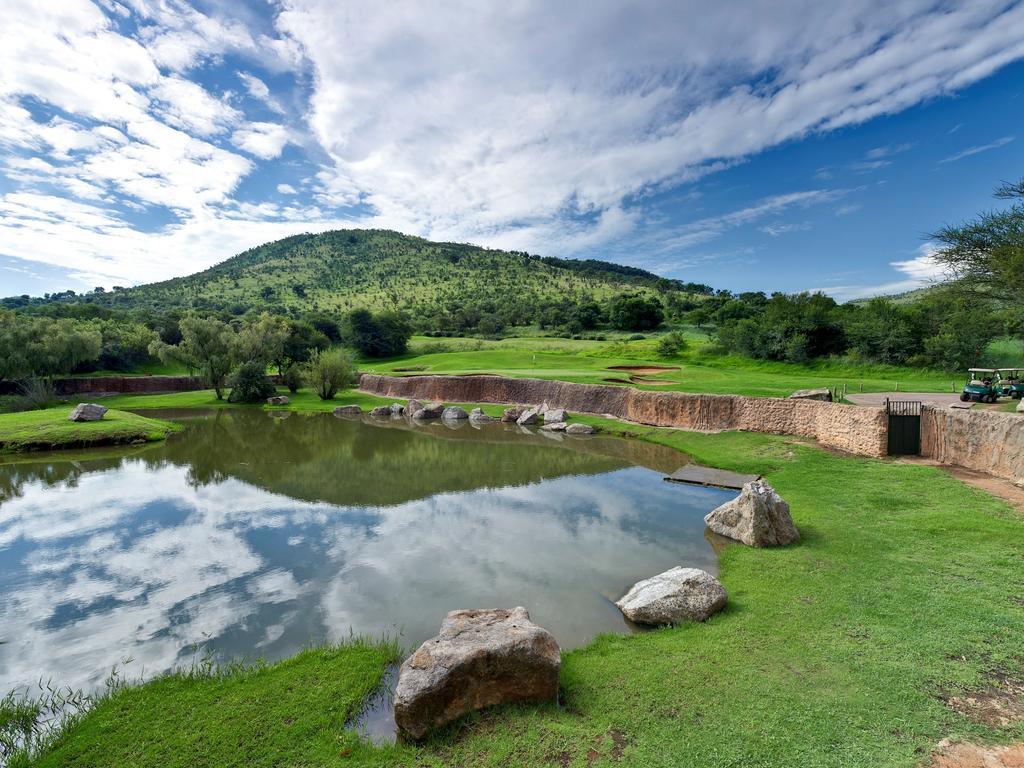 The Palace Of The Lost City At Sun City Resort Exterior photo